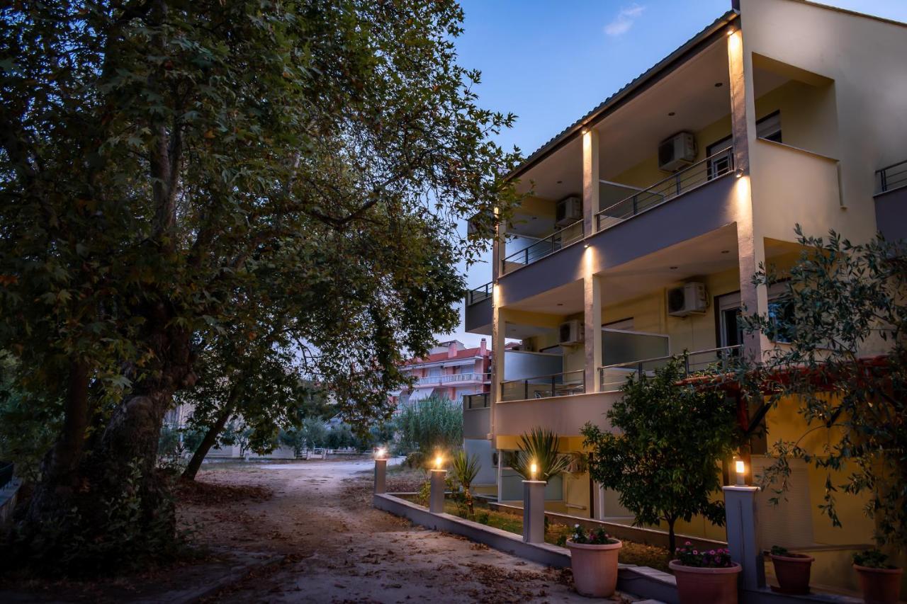 Kipos Resort Néa Péramos Buitenkant foto