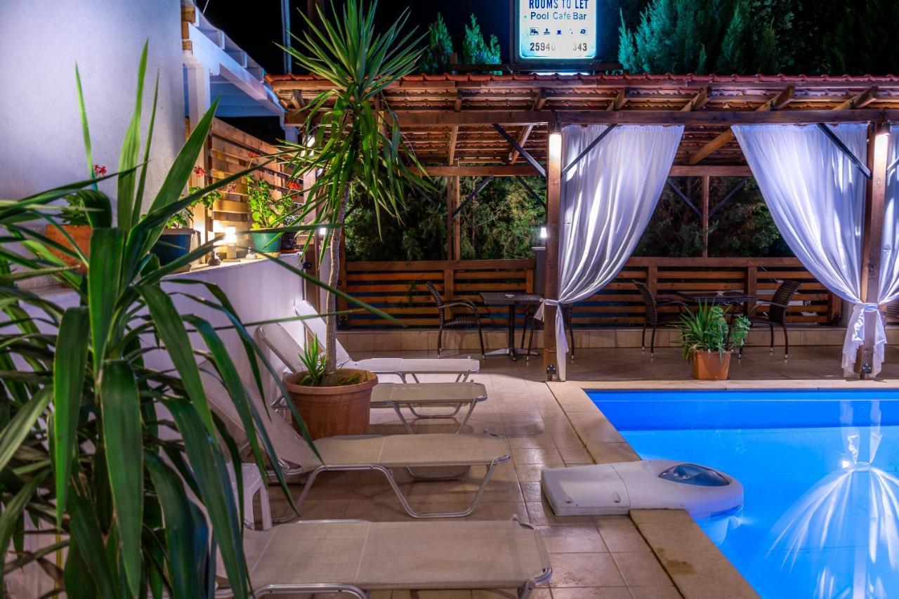 Kipos Resort Néa Péramos Buitenkant foto