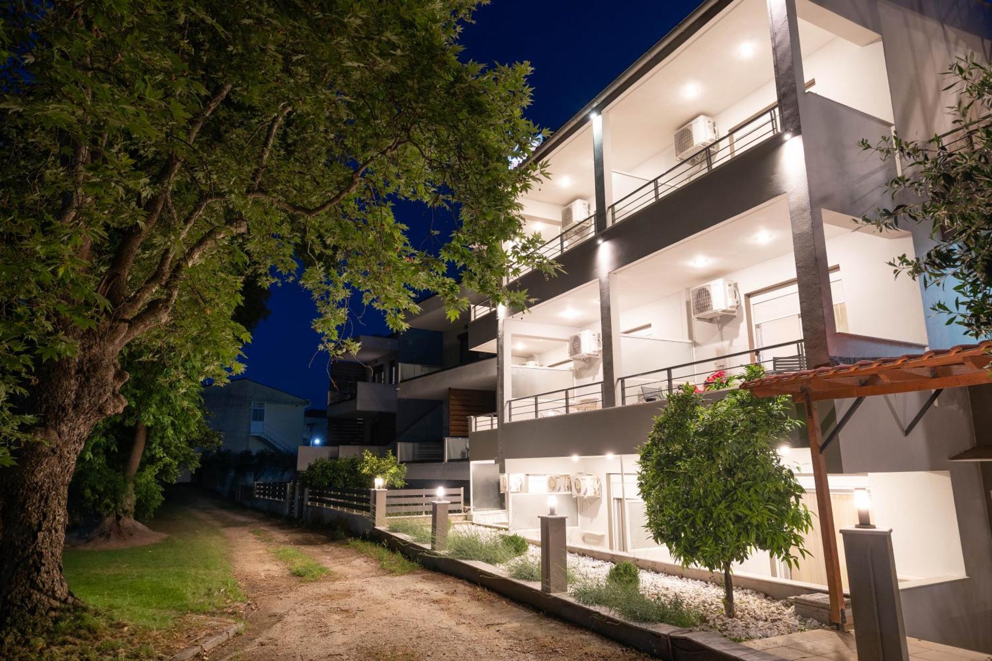 Kipos Resort Néa Péramos Buitenkant foto